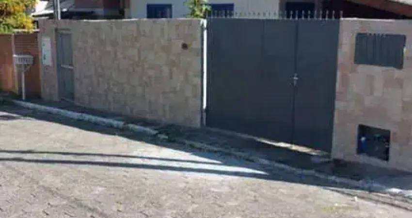 Casa com 3 quartos à venda na Rua Durval Pires da Cunha, 337, Sambaqui, Florianópolis