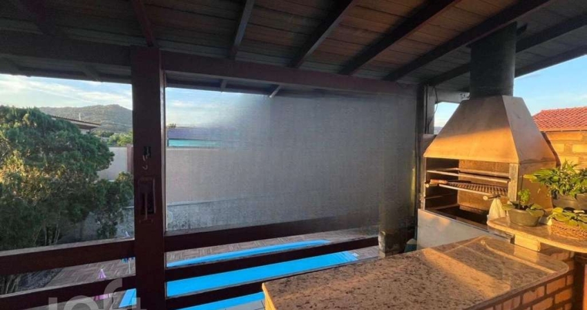 Casa com 3 quartos à venda na Rua do Gramal, 531, Campeche, Florianópolis