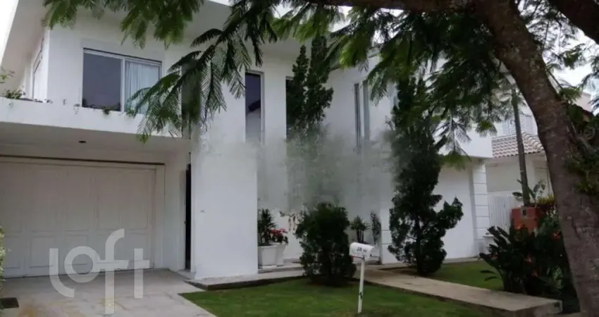 Casa à venda em Jurere Oeste com 680 m², 5 quartos