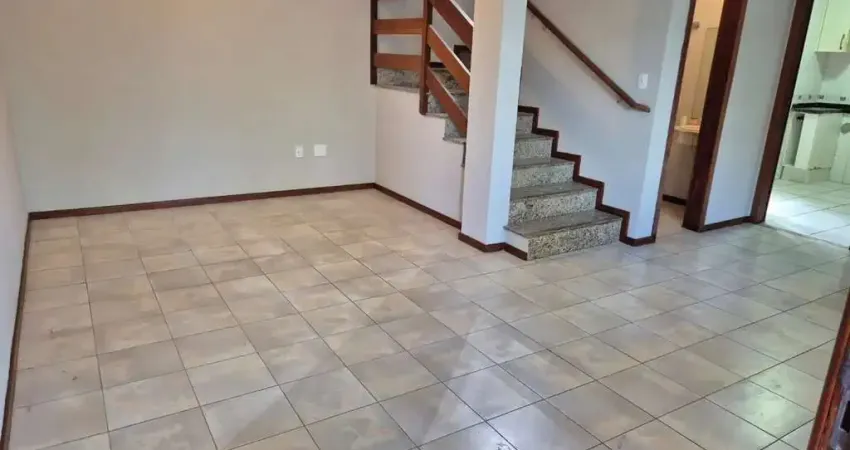Casa de 4 dormitórios na Santa Mônica