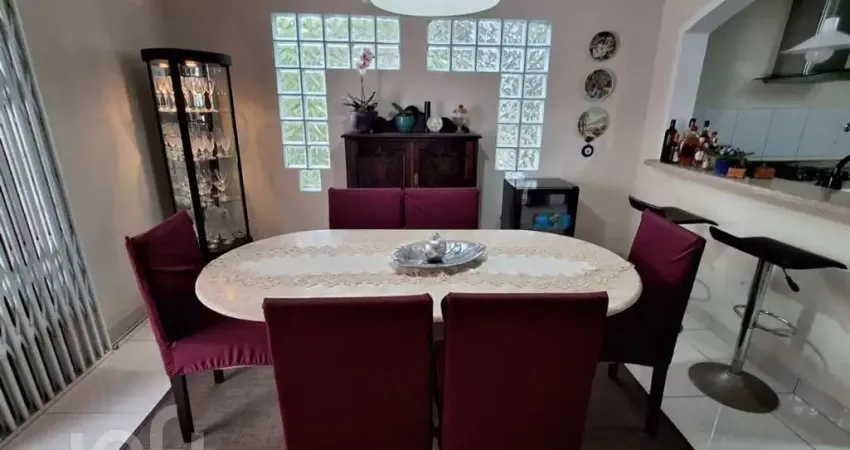 Casa à venda em Barreiros com 242 m², 5 quartos, 1