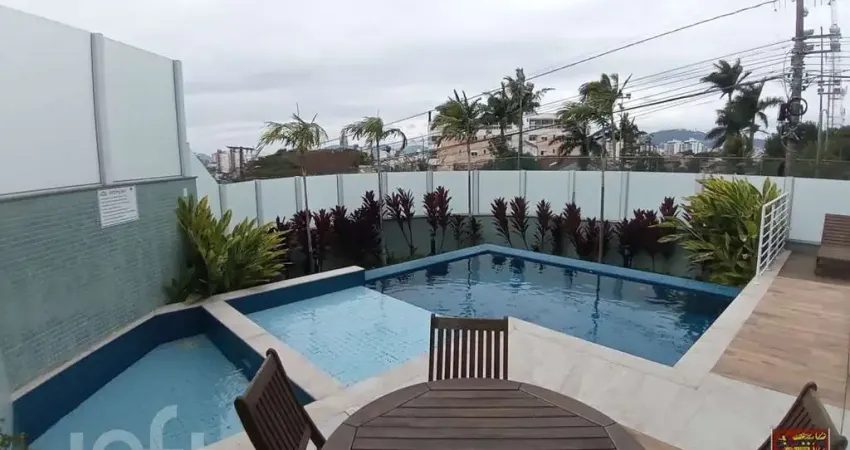 Apartamento à venda em Capoeiras com 131 m², 3 qua