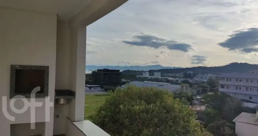 Apartamento à venda em Canasvieiras com 98 m², 3 q