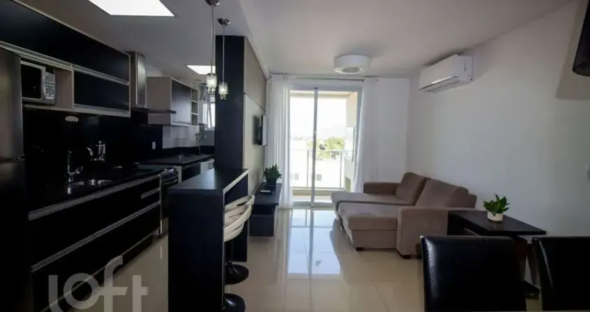 Apartamento à venda em Canasvieiras com 71 m², 2 q