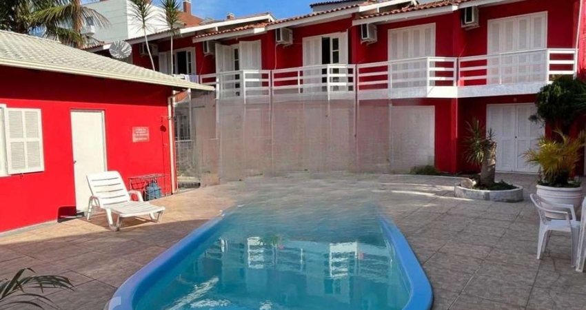 Casa à venda em Ingleses com 450 m², 9 quartos, 1