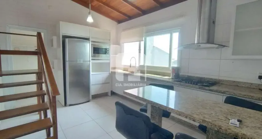 Casa de 2 dormitórios para locação na Agronômica
