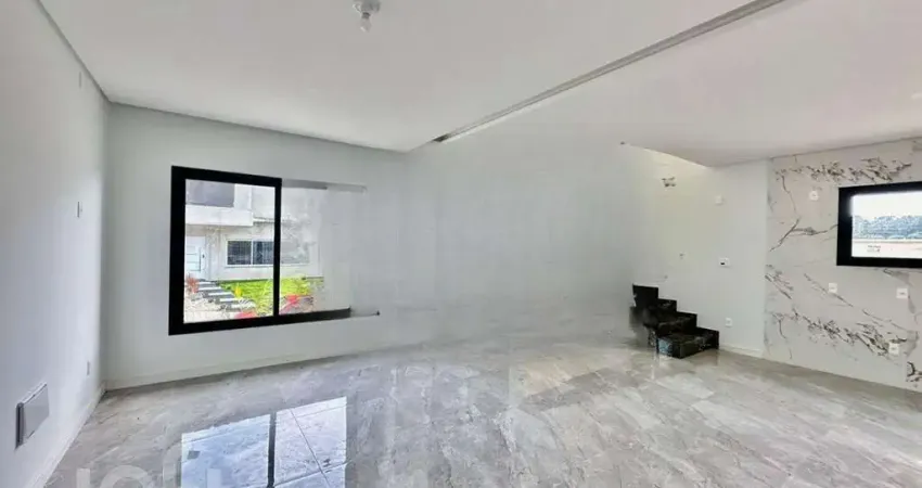 Casa à venda em Ingleses com 400 m², 4 quartos, 4