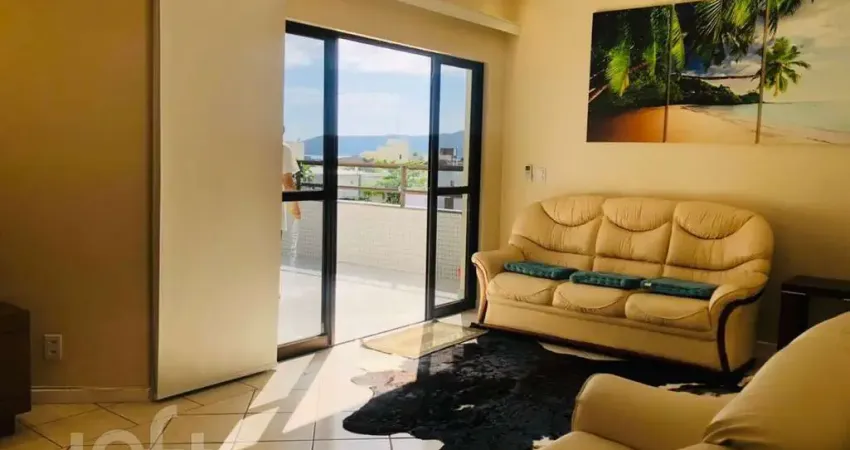 Apartamento à venda em Canasvieiras com 230 m², 3