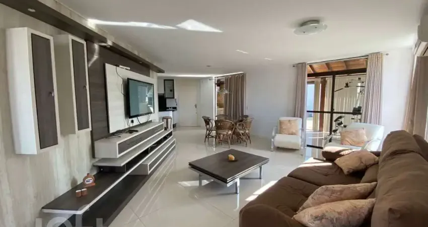 Apartamento à venda em Canasvieiras com 231 m², 3