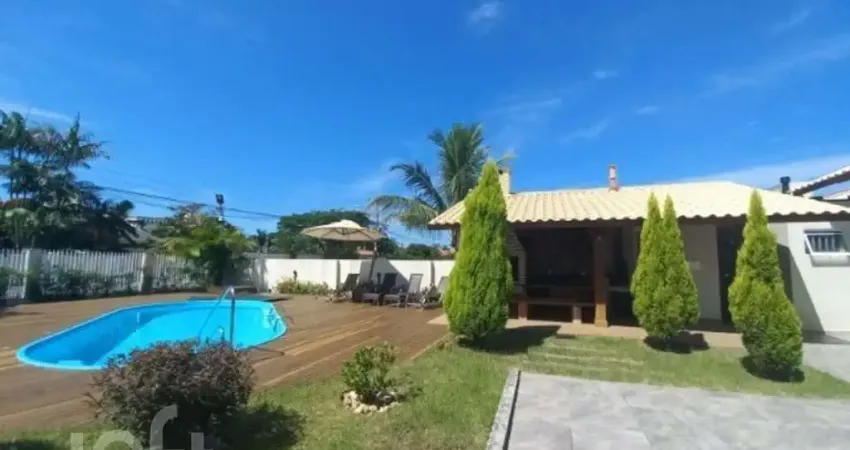 Casa à venda em Ingleses com 549 m², 3 quartos, 2