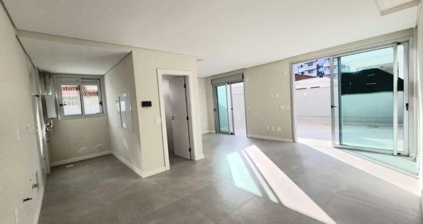 Apartamento garden à venda no Centro
