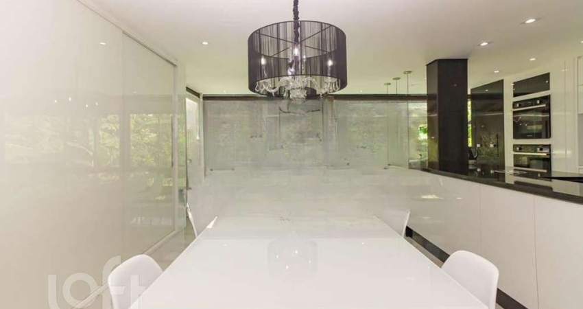Casa à venda em Itacorubi com 564 m², 4 quartos, 3