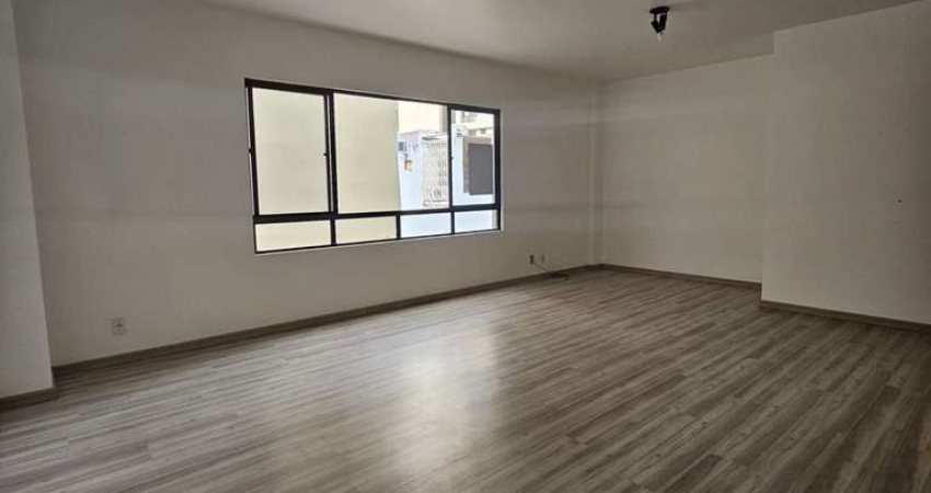 Apartamento à venda em Centro com 109 m², 3 quarto