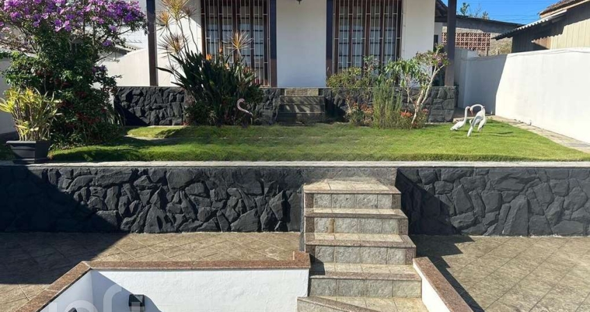 Casa com 4 quartos à venda na Rua Thiago da Fonseca, 441, Capoeiras, Florianópolis
