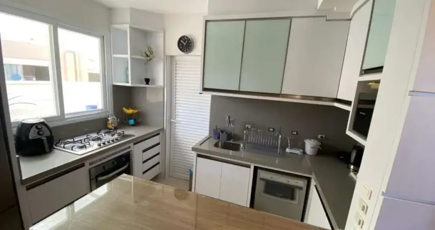 Casa de 3 dormitórios para locação no Campeche