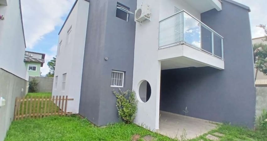 Casa com 3 quartos para alugar na Rua do Trapiche, 120, Campeche, Florianópolis