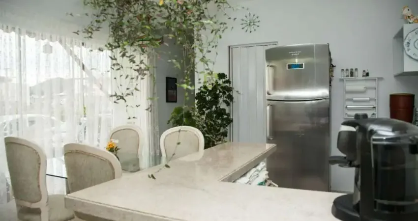 Casa com 3 quartos à venda na Rua Arco íris, 622, Carianos, Florianópolis