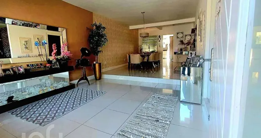 Casa com 3 quartos à venda na Rua Itamirim, 100, Itacorubi, Florianópolis