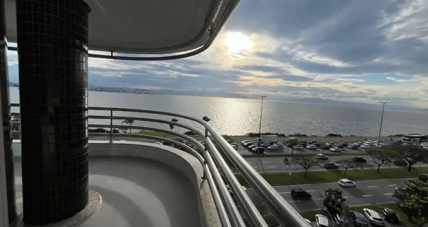 Apartamento com 3 quartos à venda na Avenida Governador Irineu Bornhausen, 3122, Agronômica, Florianópolis