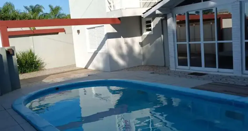 Casa com 3 quartos à venda na Das Paineiras, 530, Daniela, Florianópolis