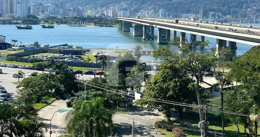 Casa com 3 quartos à venda na Rua Visconde de Cairú, 411, Estreito, Florianópolis