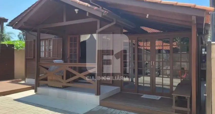 Casa com 3 quartos para alugar na Servidão Alfredo Manoel Vieira, 137, Morro das Pedras, Florianópolis