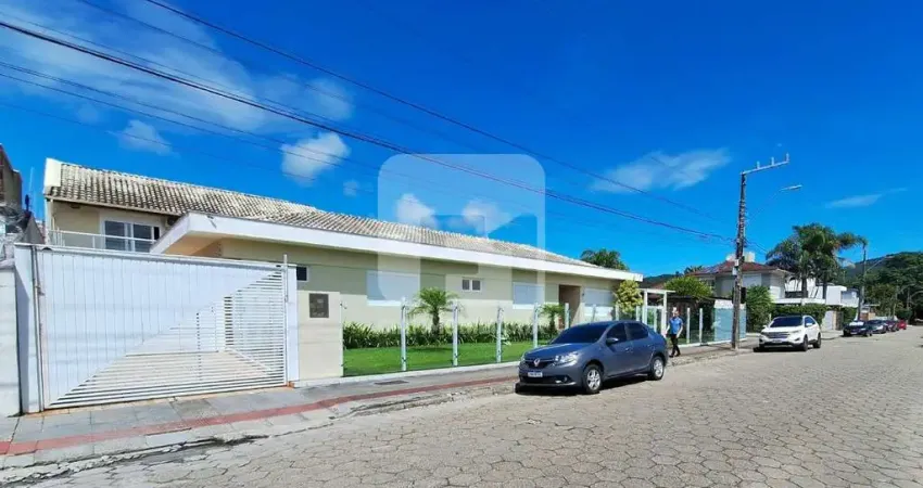 Casa com 5 quartos à venda na Rua Professor Paulo Roberto Martins, 123, Santa Mônica, Florianópolis