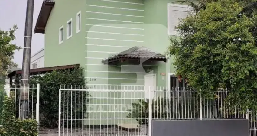 Casa com 3 quartos para alugar na Rua Marinas do Campeche, 209, Campeche, Florianópolis