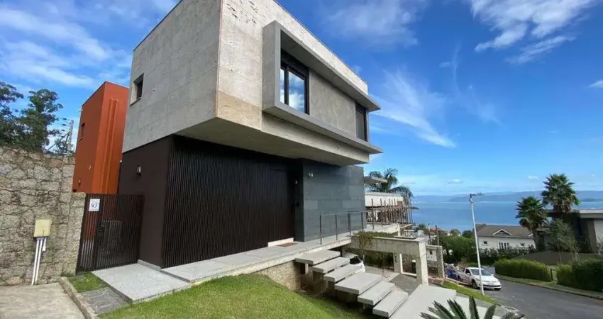 Casa em condomínio fechado com 3 quartos à venda na Rodovia Haroldo Soares Glavan, 4940, Cacupé, Florianópolis