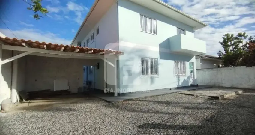 Casa com 7 quartos à venda na Rua José Xavier da Rosa, 705, Carianos, Florianópolis