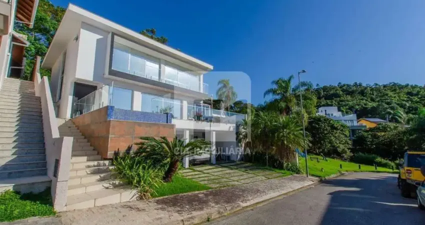 Casa em condomínio fechado com 4 quartos para alugar na Servidão Natalicia Pereira, 129, João Paulo, Florianópolis