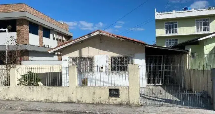 Terreno à venda na Rua Airton Schaeffer, 235, Kobrasol, São José