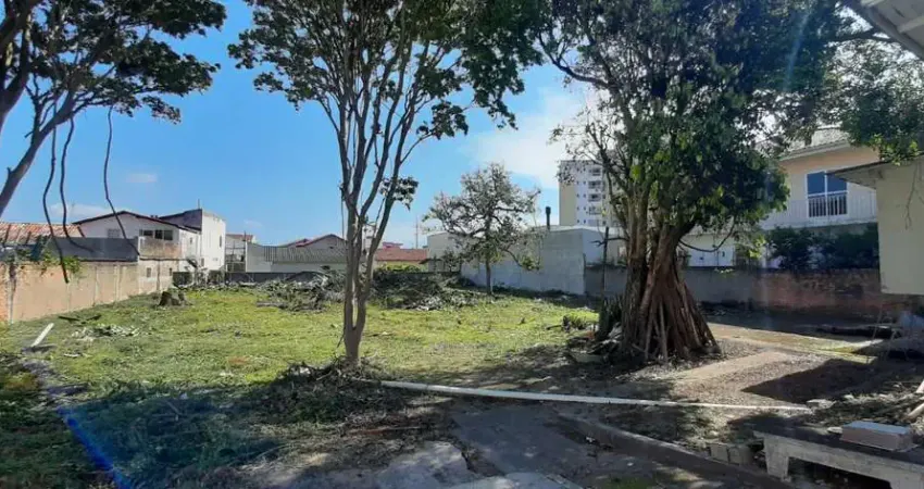 Terreno à venda na Rua João Motta Espezim, 390, Saco dos Limões, Florianópolis