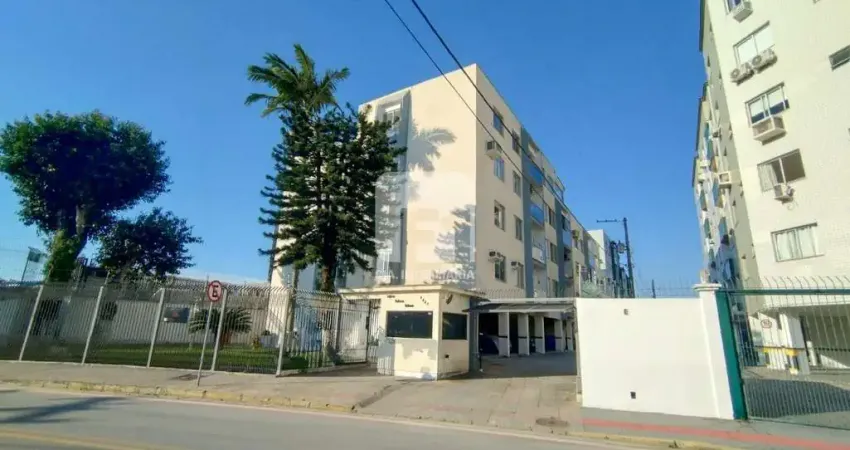 Apartamento com 3 quartos para alugar na Rua João Meirelles, 1444, Abraão, Florianópolis