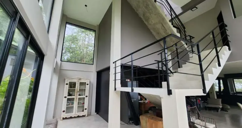 Casa em condomínio fechado com 4 quartos para alugar na Avenida Pequeno Príncipe, 1095, Campeche, Florianópolis