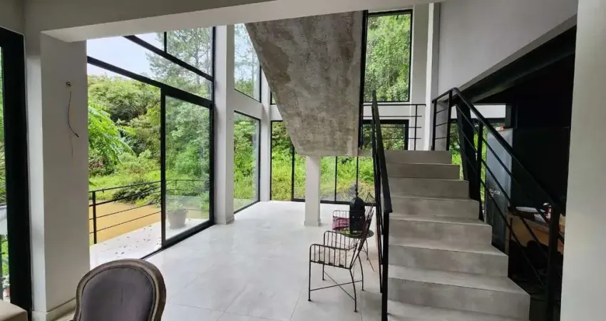 Casa em condomínio fechado com 4 quartos para alugar na Avenida Pequeno Príncipe, 1095, Campeche, Florianópolis