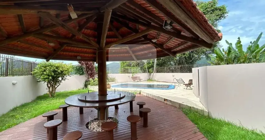 Casa com 4 quartos à venda na Rua Jornalista Alírio Bossle, 389, João Paulo, Florianópolis