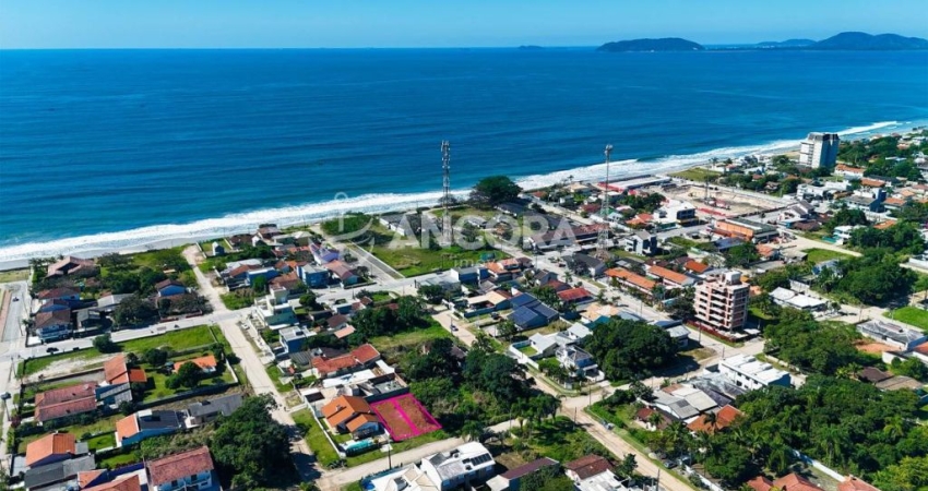 Terreno sem vegetação, 192m², a apenas 180 metros do mar à venda em Itapoá - Balneário Princesa do Mar