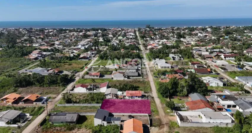 Terreno limpo e aterrado medindo 360m² na barra do sai em Itapoá