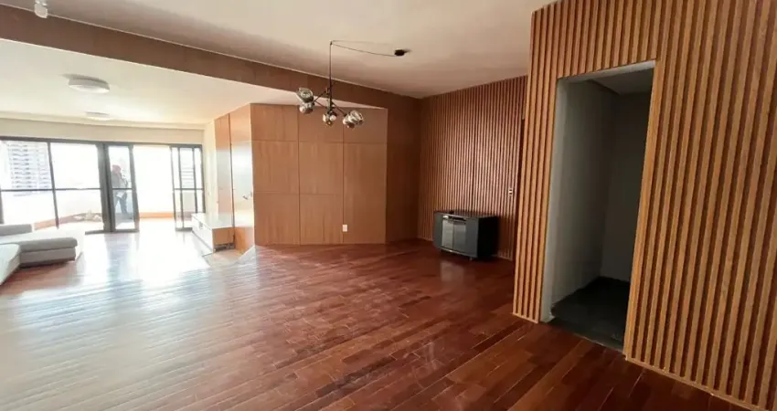Imóvel para venda possui 210m² - 3 Suítes -  4 vagas - Centro - São Bernardo do Campo - SP