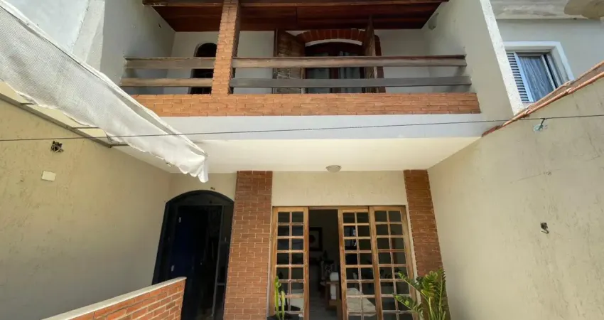 Sobrado dos sonhos com 3 quartos, suíte e 3 vagas – jardim santo inácio!