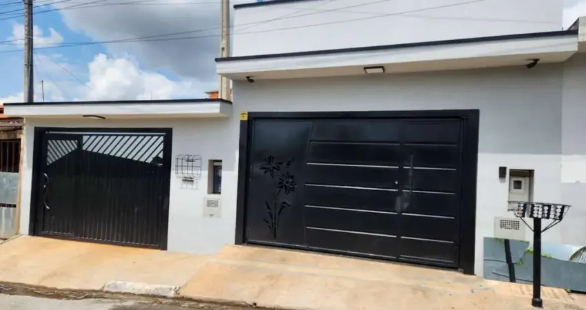 Casa com edícula no Jardim dos Ipês