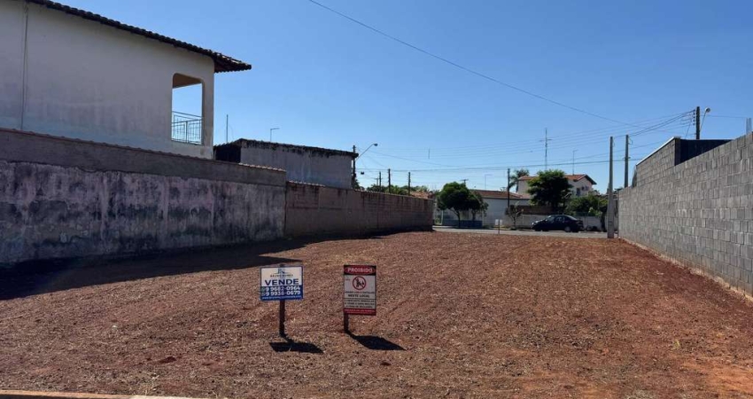Terreno Comercial e Residencial  405 m² região Central de Artur Nogueira/SP