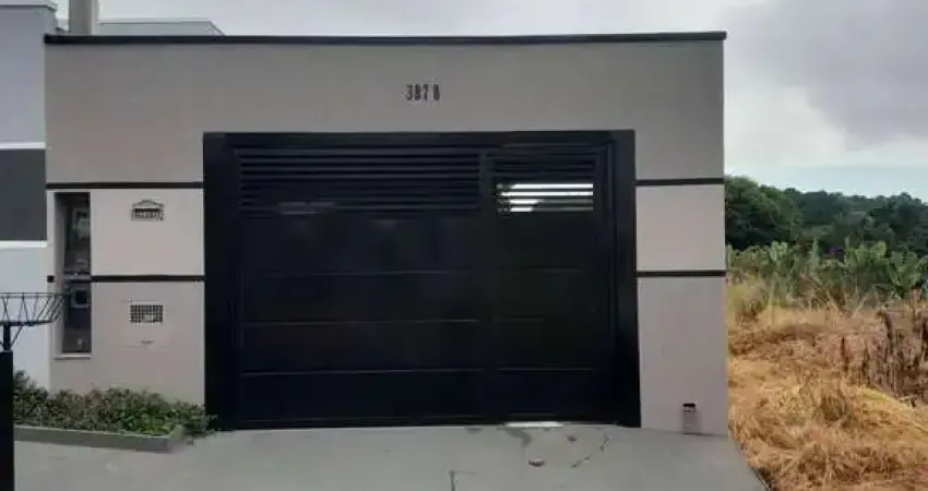 Casa no Bairro Santa Rita de Cássia | Artur Nogueira/SP  