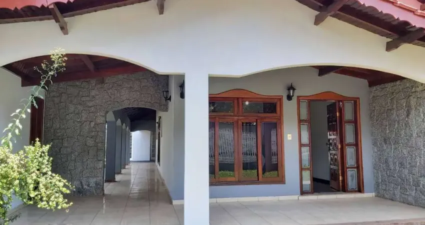 Casa no Rezek em Artur Nogueira - SP