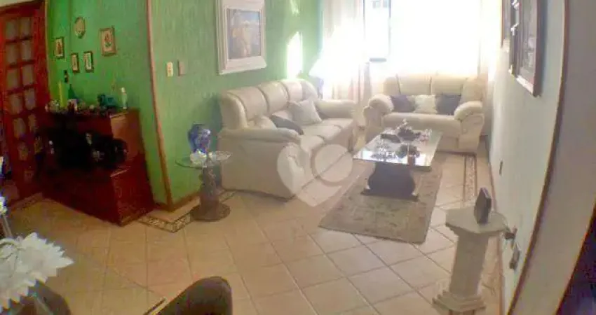 Cobertura, Grajaú,3 quartos,piscina,churrasqueira e vaga na escritura.valor R$890.000,00