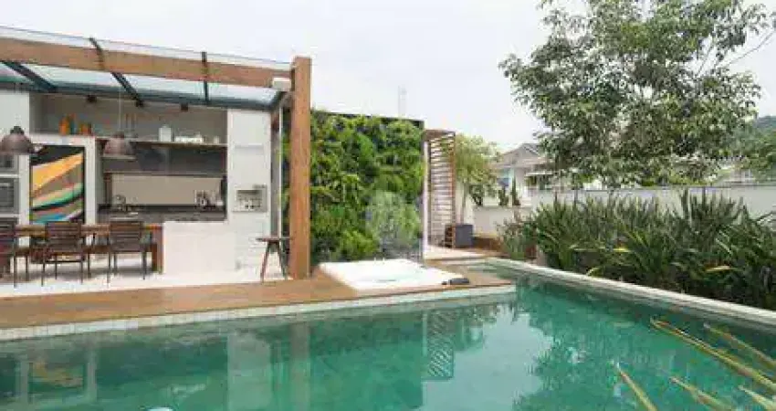 Condomínio Blue House - Casa Duplex em projeto Contemporâneo com 5 Suítes. Casa com boate no subsolo. Barra da Tijuca/RJ.