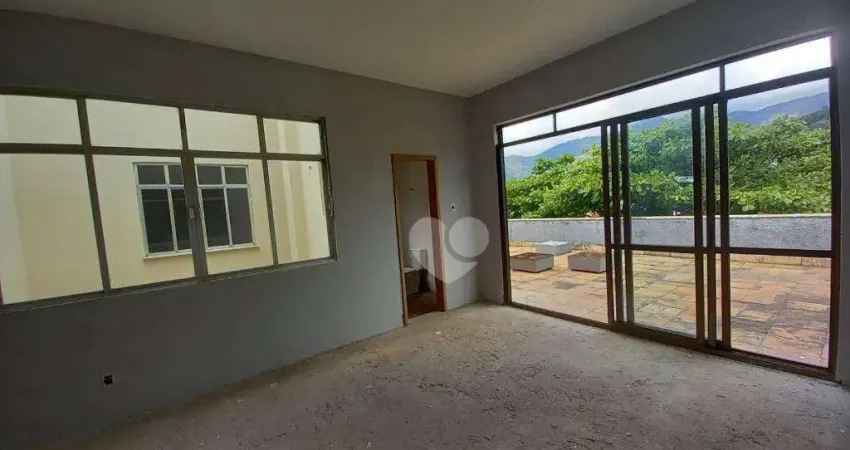 Cobertura linear a venda  com 5 quartos, suite, dependências completa, Terraço. 250m² no valor  R$850.000,00 - Grajaú - Rio de Janeiro / RJ.