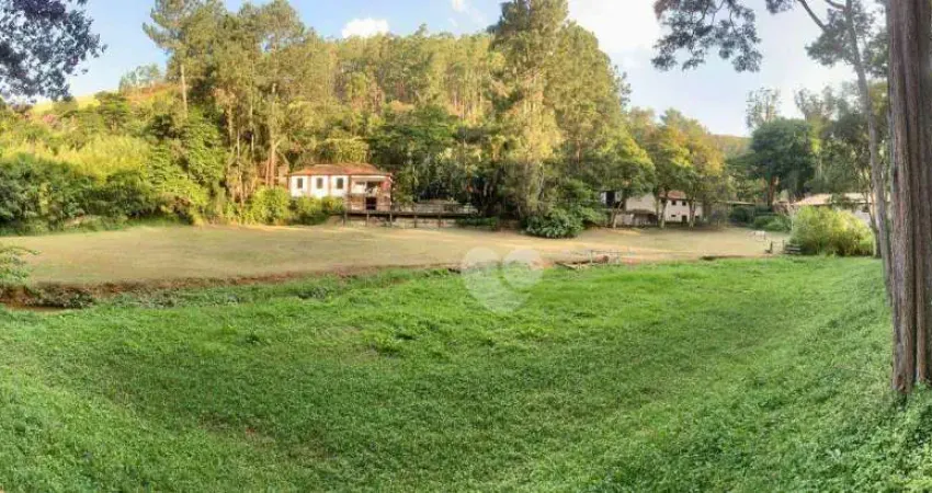 Haras com 5 quartos  à venda, 12000 m² por R$ 3.500.000 - Itaipava - Petrópolis/RJ