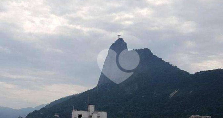 Cobertura duplex , 3 quartos 1 suíte - ótima localização -R$ 2.100.000,00 - Botafogo